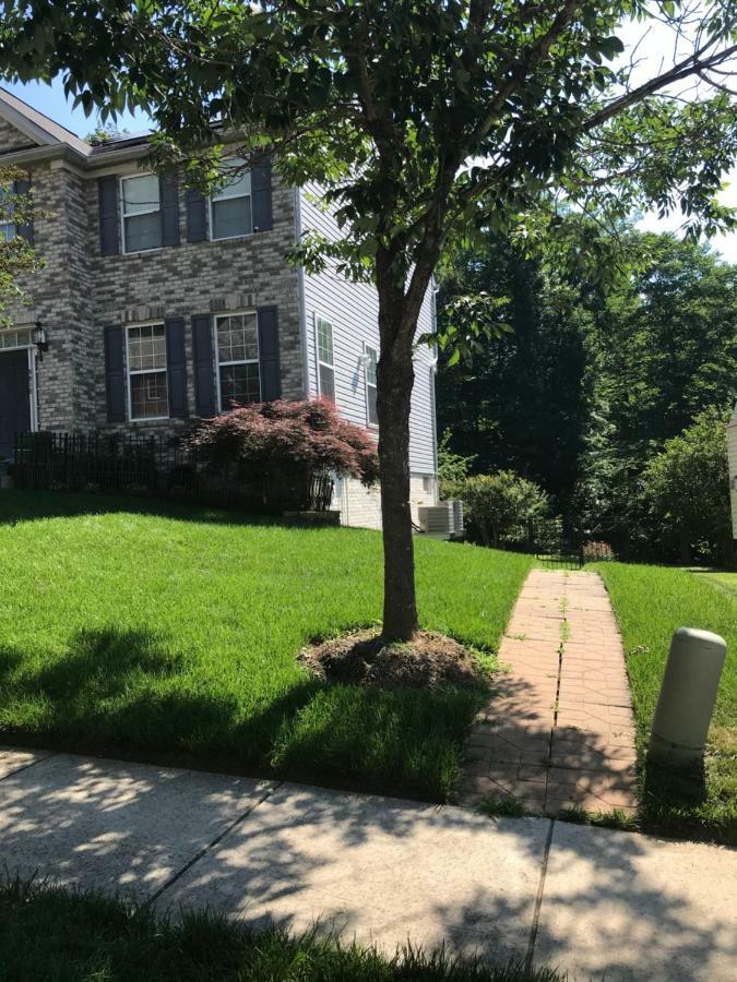 Two Bedroom Apartment In Single Family Home Fort Washington Exterior photo